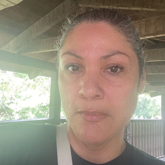 Meet your Posher, Lizeth - Picture 1 of 2